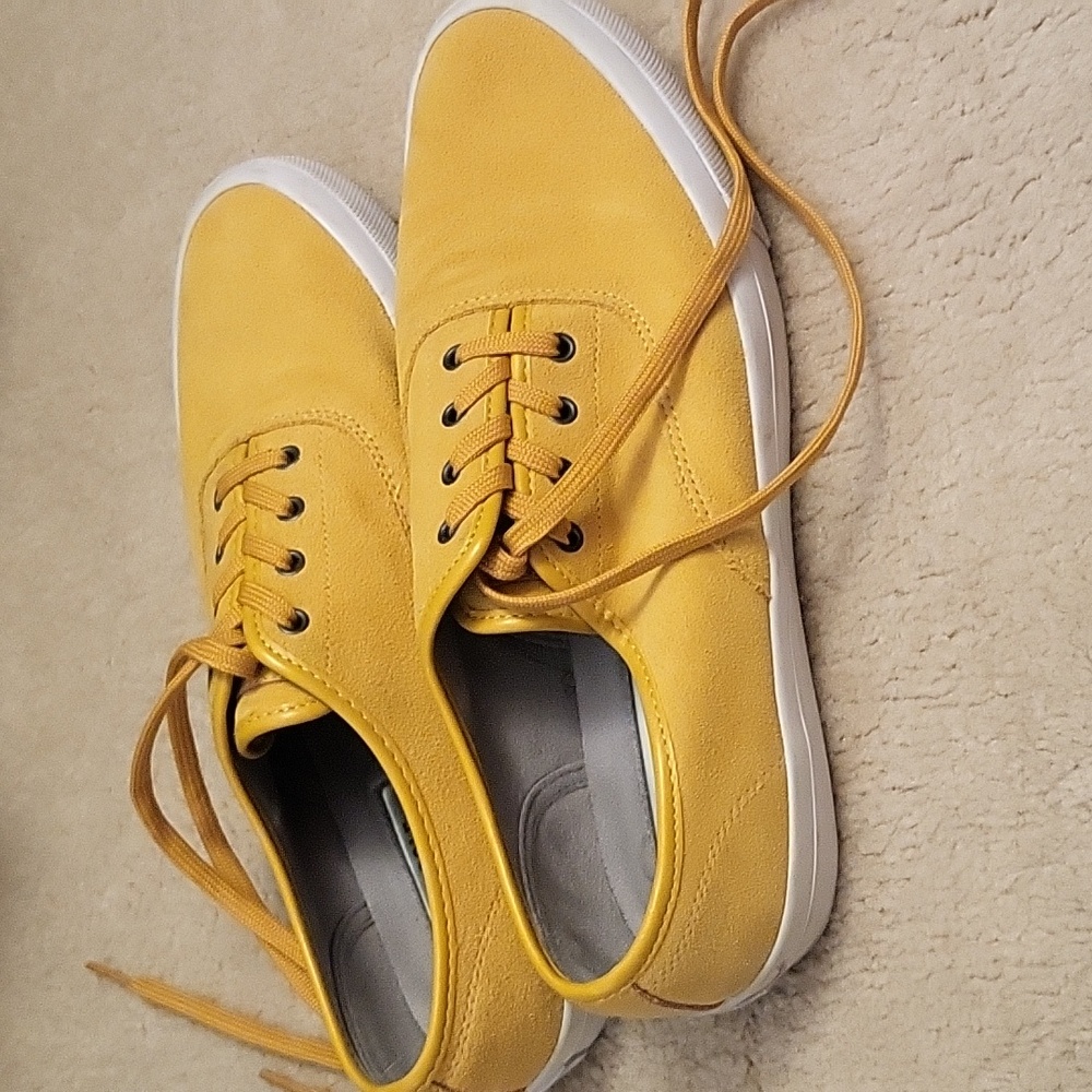 Kenneth Cole New York shoes